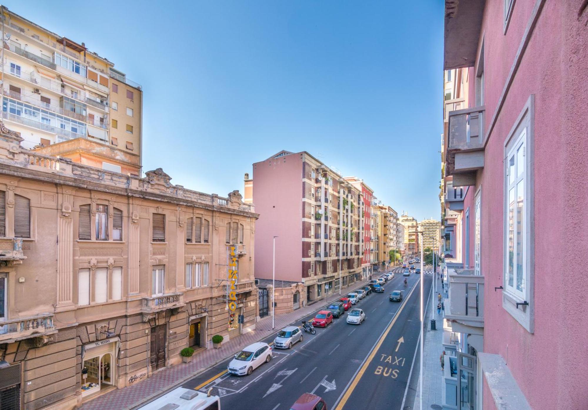 Sunscape Rooms Cagliari City Center Esterno foto